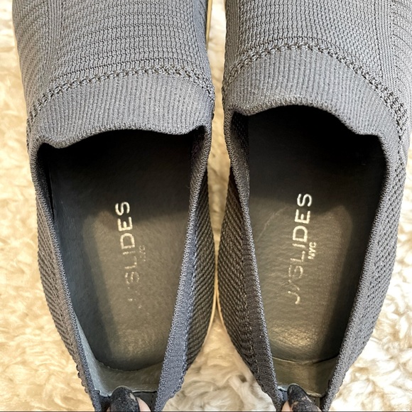 Platform J Slides - Picture 3 of 4